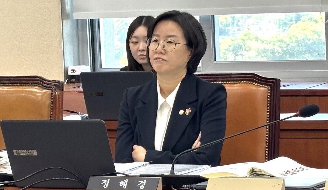 고용노동부, 부당노동행위 묵인?