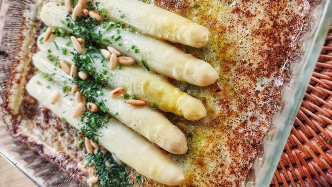 봄의 귀족 '유기농 화이트 아...